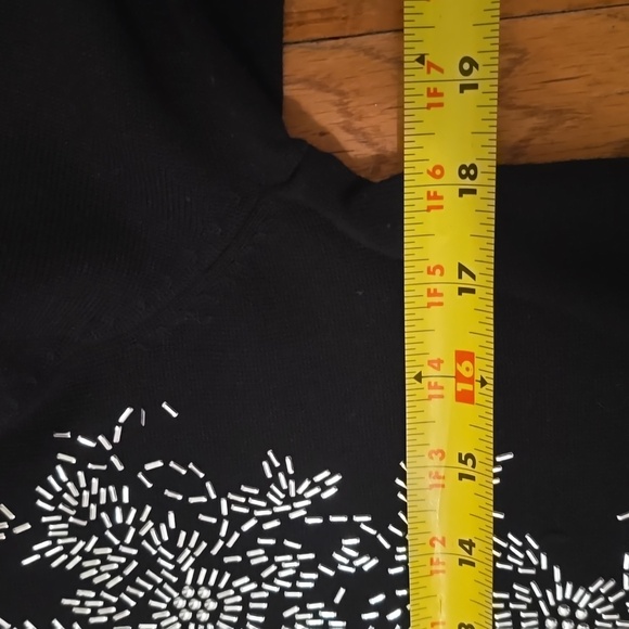 COVINGTON WOMEN'S BLACK EMBELLISHED FRONT BUTTON CARDIGAN SWEATER SIZE LARGE - Picture 14 of 17